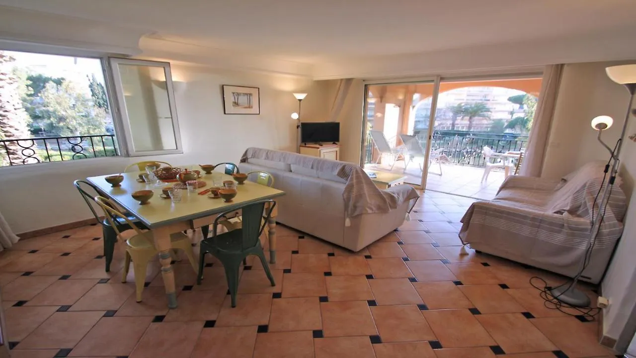 Apartmán Port Marine Sainte-Maxime 0*,  Francie