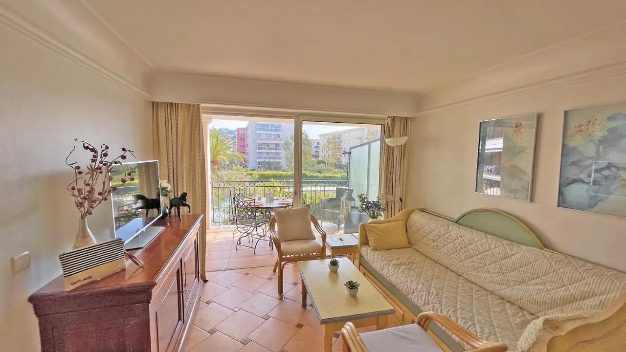 Apartmán Port Marine Sainte-Maxime 0*,  Francie